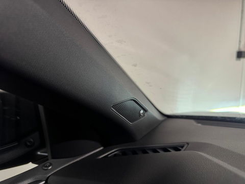 Volkswagen Taigo 1.5 TSI R-Line PANO KEYLESS CAM