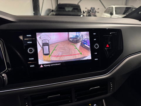 Volkswagen Taigo 1.5 TSI R-Line PANO KEYLESS CAM