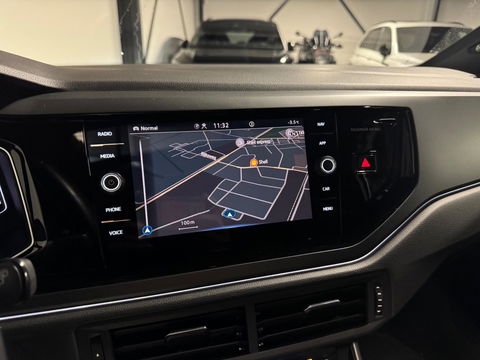 Volkswagen Taigo 1.5 TSI R-Line PANO KEYLESS CAM