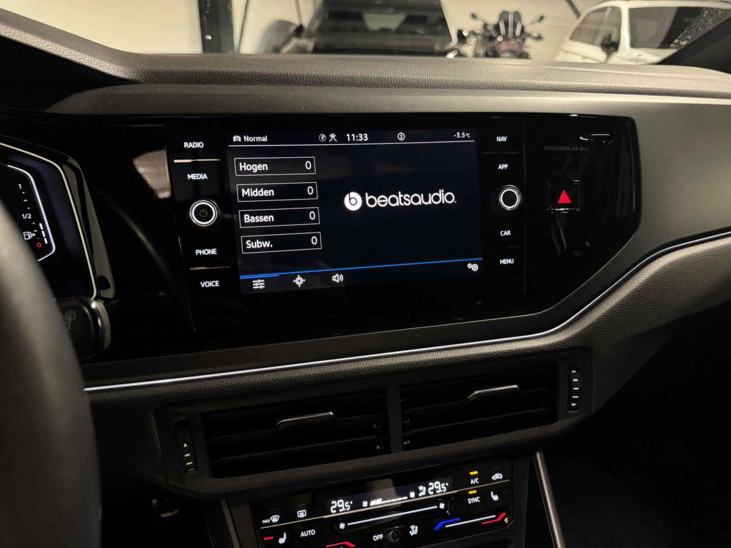 Volkswagen Taigo 1.5 TSI R-Line PANO KEYLESS CAM