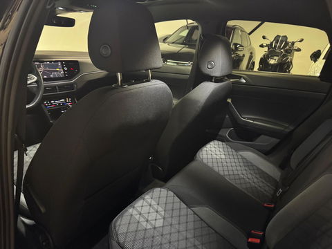 Volkswagen Taigo 1.5 TSI R-Line PANO KEYLESS CAM