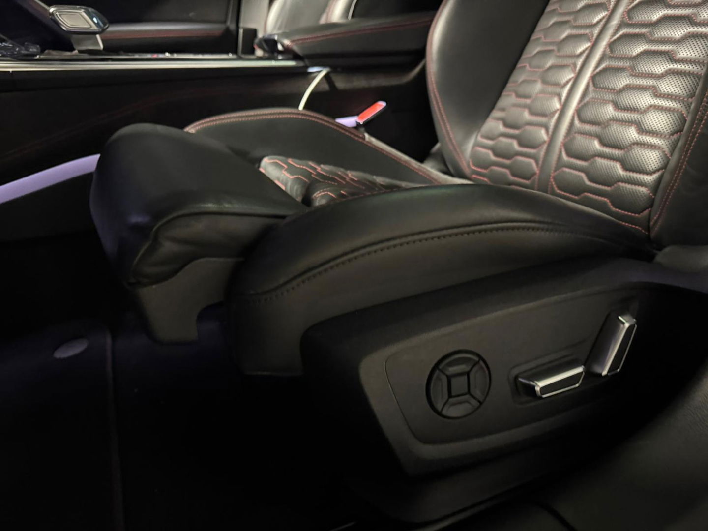 Audi A6 Avant RS 6 TFSI quattro PANO KEYLESS BOMVOL'