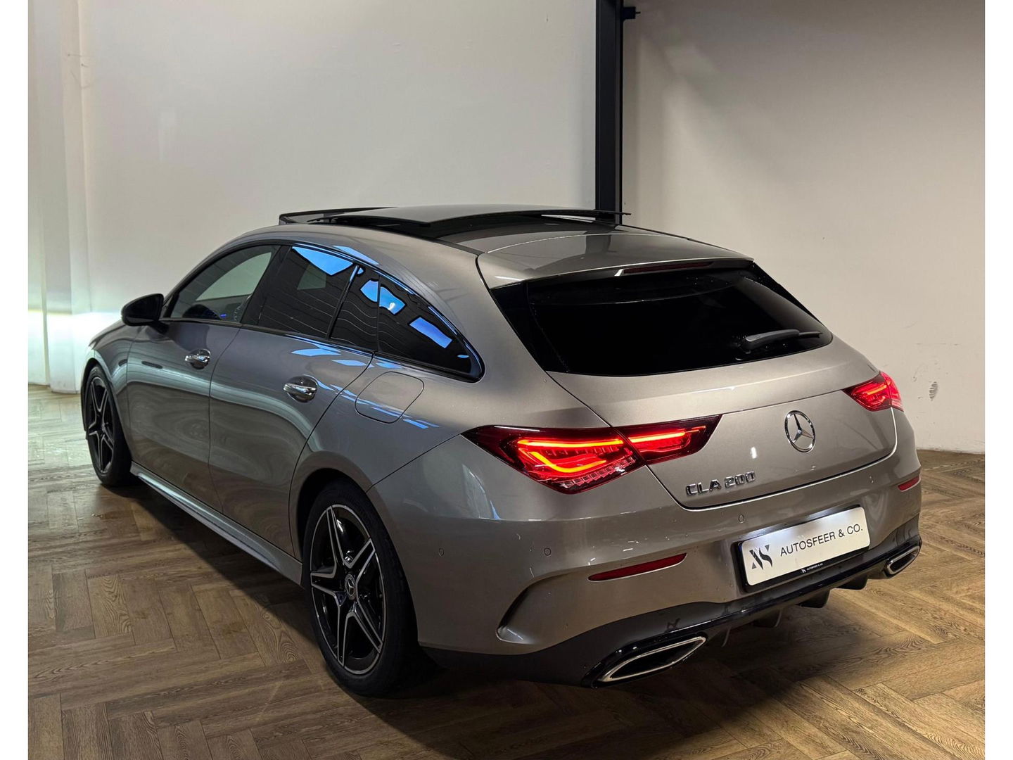 Mercedes-Benz CLA-Klasse Shooting Brake 200 Business Solution AMG PANO KEYLESS CAM