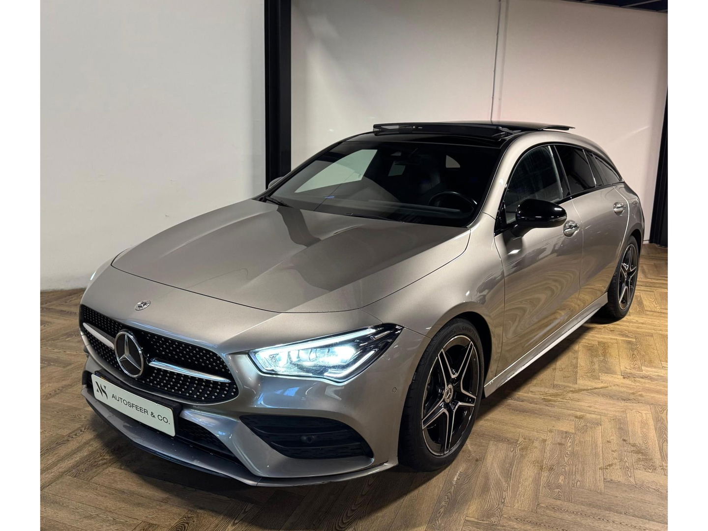 Mercedes-Benz CLA-Klasse Shooting Brake 200 Business Solution AMG PANO KEYLESS CAM