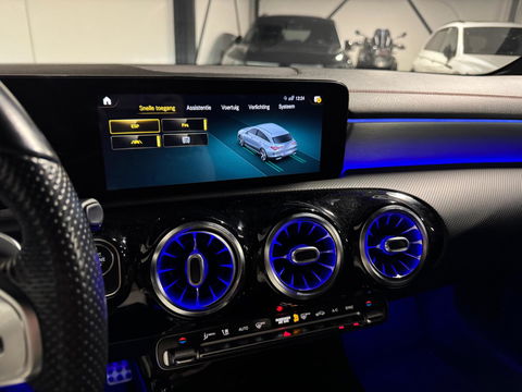 Mercedes-Benz CLA-Klasse Shooting Brake 200 Business Solution AMG PANO KEYLESS CAM