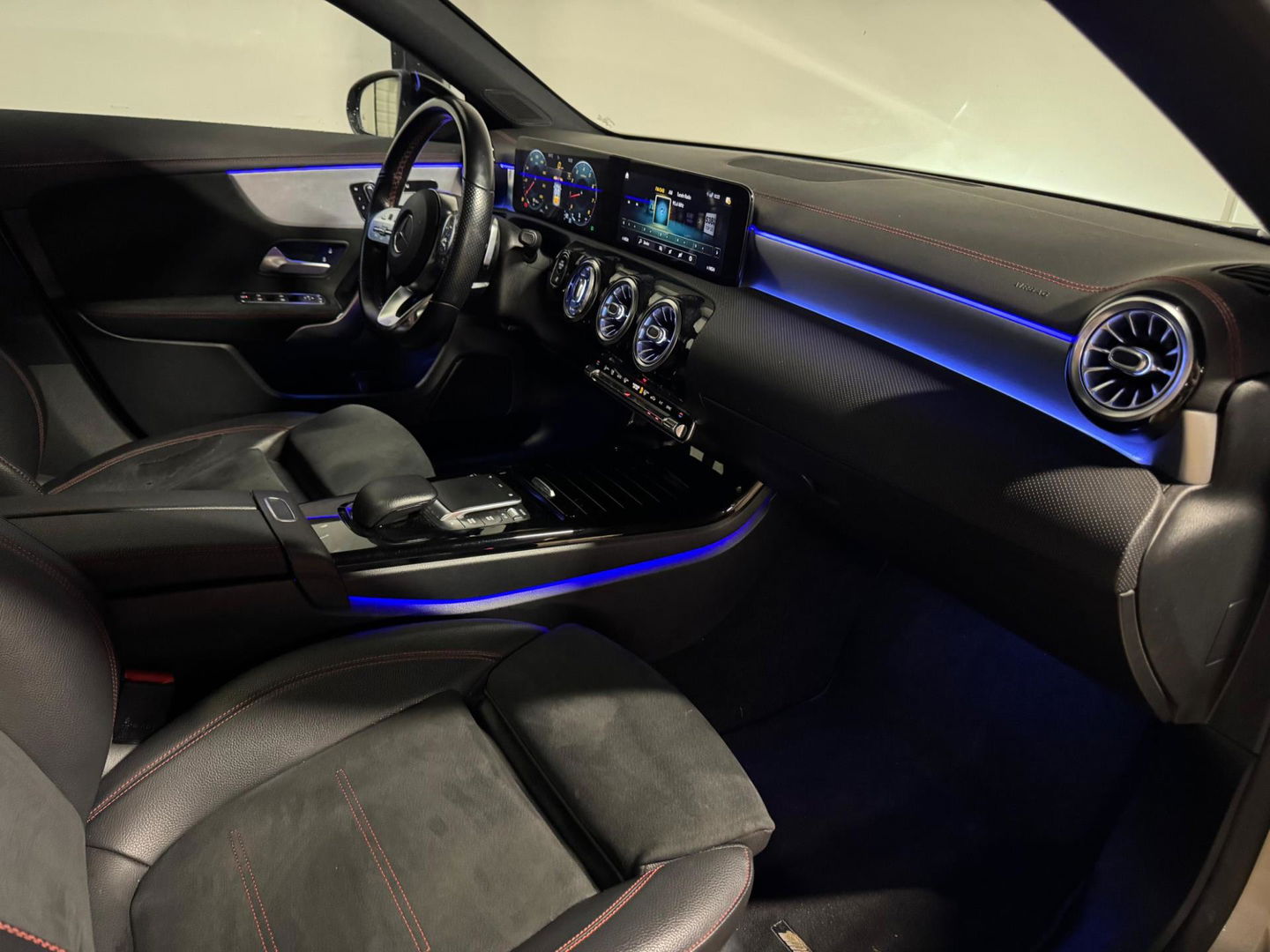 Mercedes-Benz CLA-Klasse Shooting Brake 200 Business Solution AMG PANO KEYLESS CAM