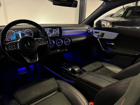 Mercedes-Benz CLA-Klasse Shooting Brake 200 Business Solution AMG PANO KEYLESS CAM