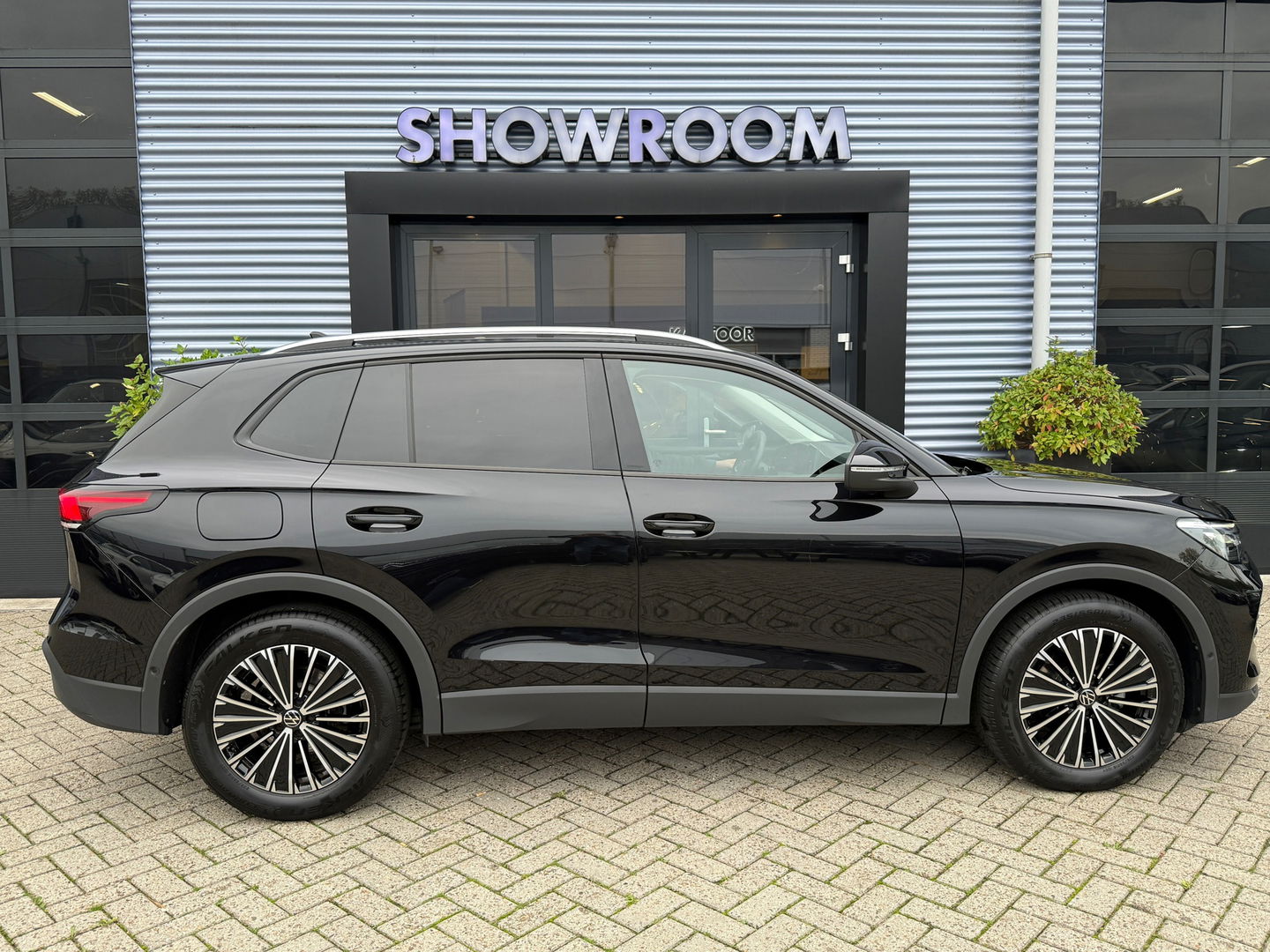 Volkswagen Tiguan 1.5 eTSI Life Edition ACC|Winterpakket|Automaat|Sfeerverlichting|Cruise