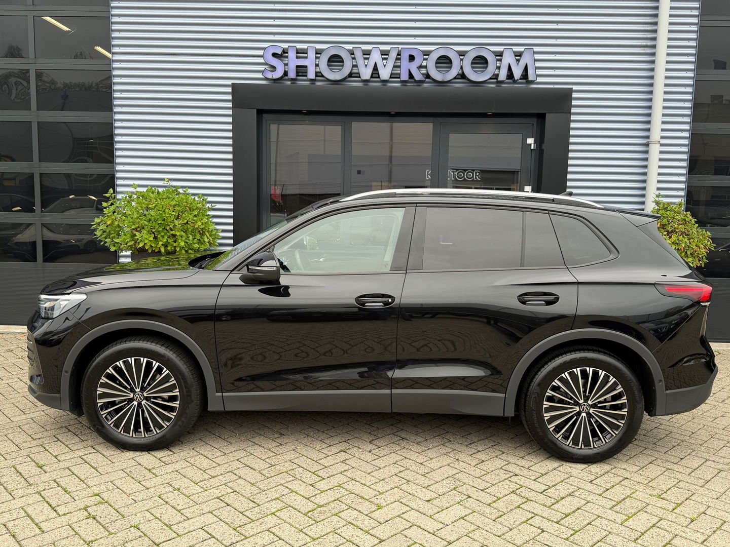 Volkswagen Tiguan 1.5 eTSI Life Edition ACC|Winterpakket|Automaat|Sfeerverlichting|Cruise