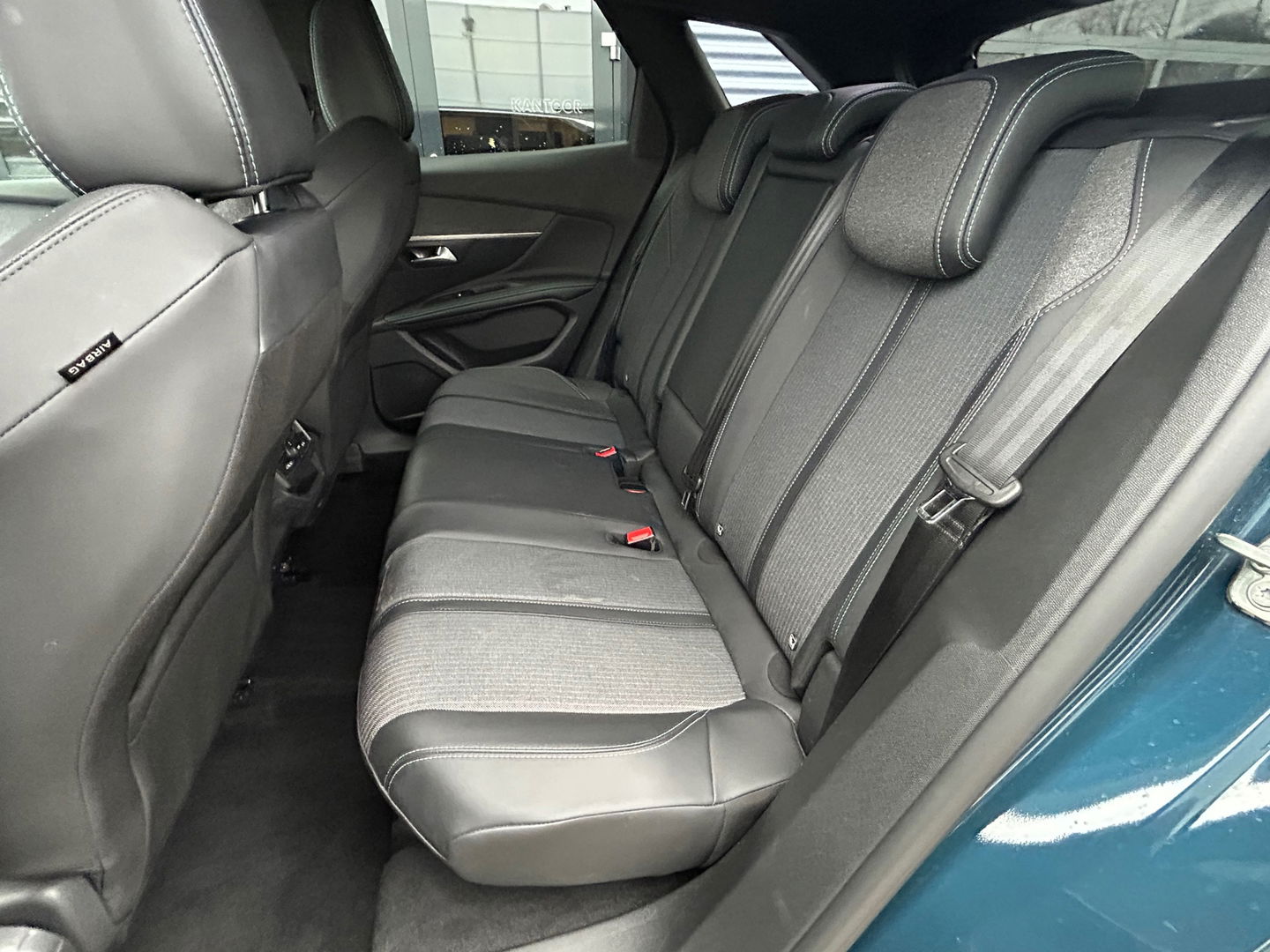 Peugeot 3008 1.2 PureTech Allure Applecarplay|Cruisecontrol|Stoelverwarming|Lichtmetalenvelgen