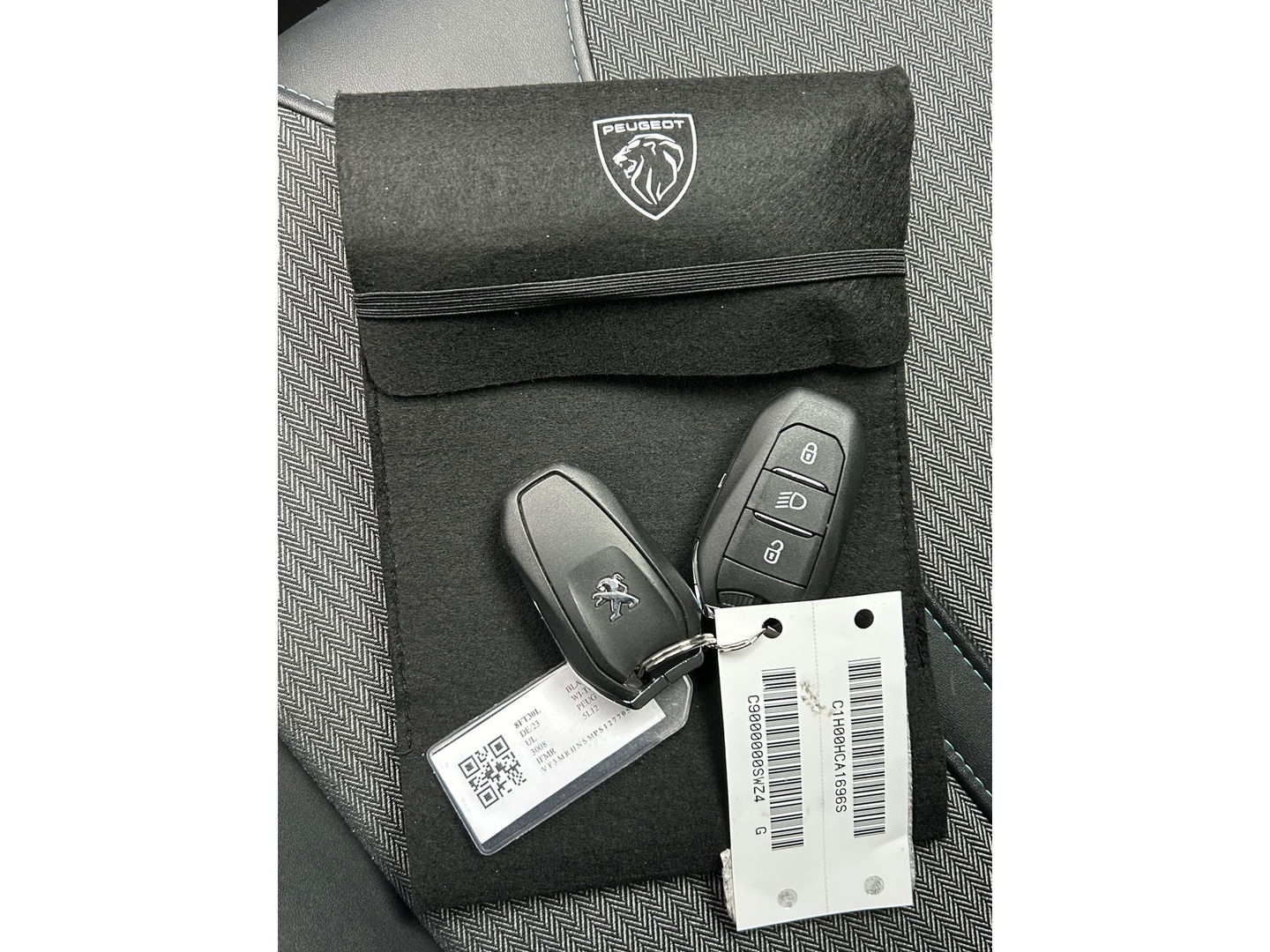 Peugeot 3008 1.2 PureTech Allure Applecarplay|Cruisecontrol|Stoelverwarming|Lichtmetalenvelgen