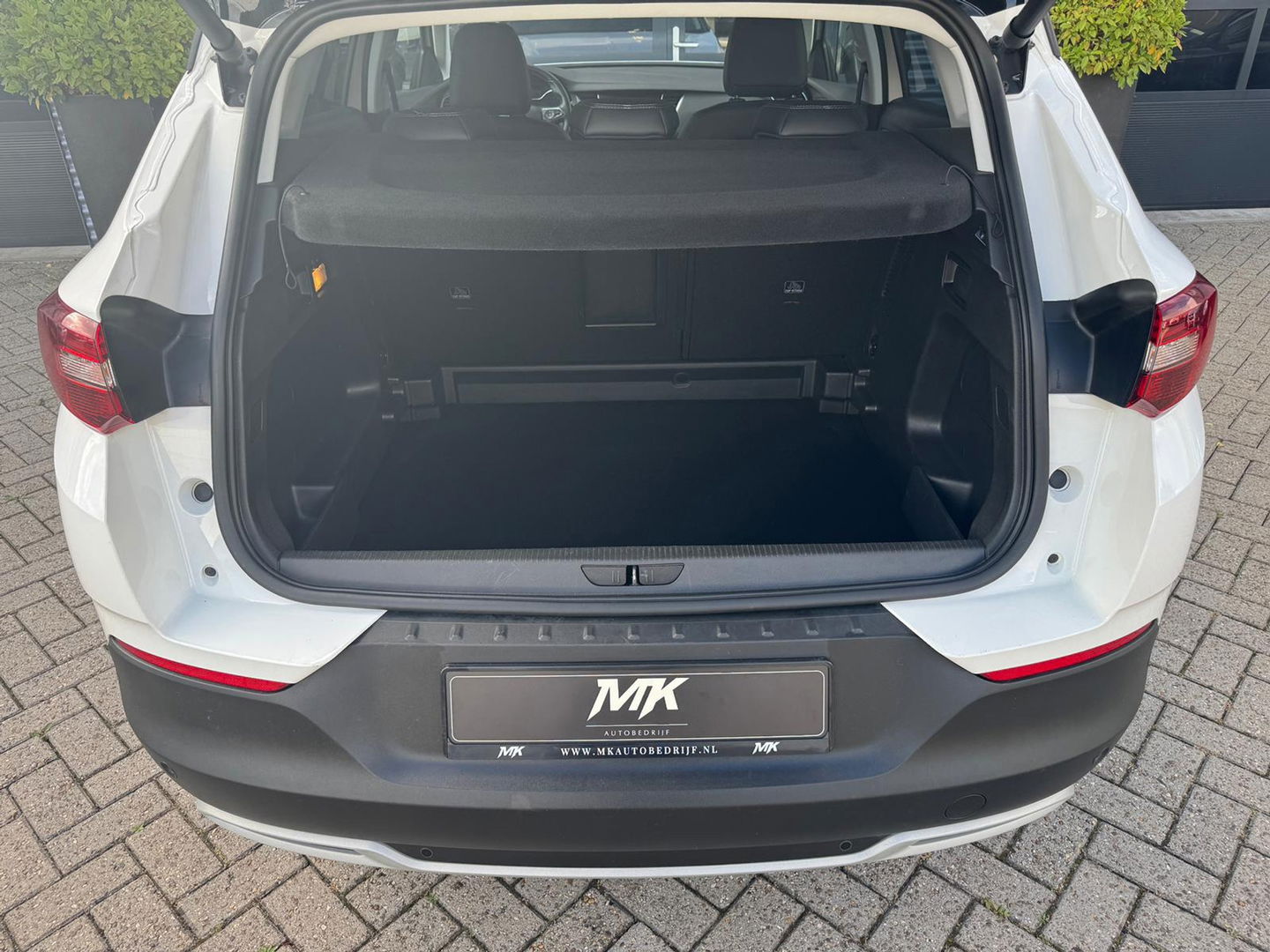 Opel Grandland X 1.6 Turbo Elegance|181PK|Automaat|Airco|Leder|Apple carplay|Camera|Cruise control|Memory stoelen