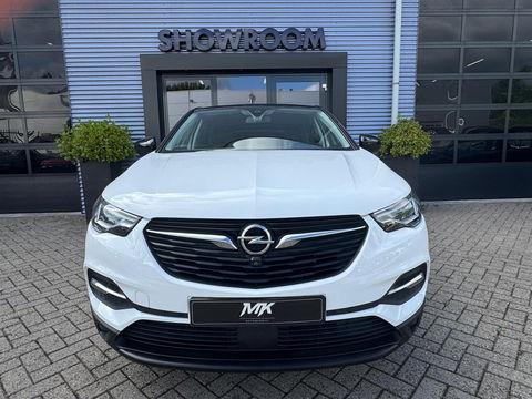 Opel Grandland X 1.6 Turbo Elegance|181PK|Automaat|Airco|Leder|Apple carplay|Camera|Cruise control|Memory stoelen