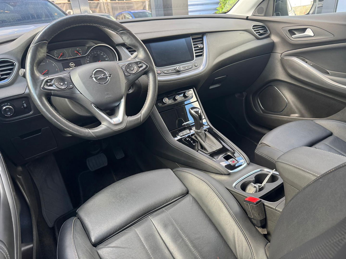 Opel Grandland X 1.6 Turbo Elegance|181PK|Automaat|Airco|Leder|Apple carplay|Camera|Cruise control|Memory stoelen