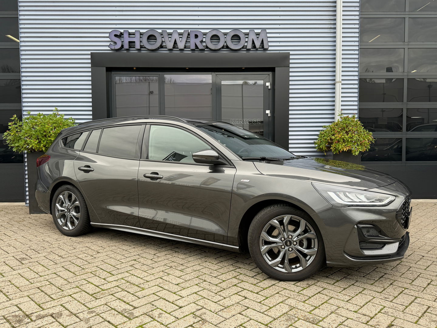 Ford FOCUS Wagon 1.0 EcoBoost Hybrid ST Line X|Camera|Applecarplay|ACC|Dodehoek|Stoel en Stuurverwarming