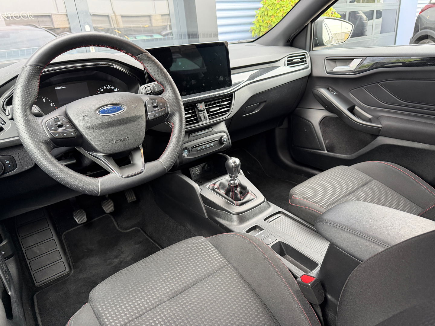 Ford FOCUS Wagon 1.0 EcoBoost Hybrid ST Line X|Camera|Applecarplay|ACC|Dodehoek|Stoel en Stuurverwarming