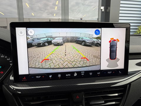 Ford FOCUS Wagon 1.0 EcoBoost Hybrid ST Line X|Camera|Applecarplay|ACC|Dodehoek|Stoel en Stuurverwarming