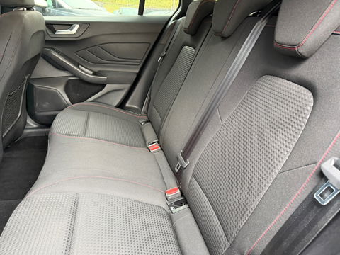 Ford FOCUS Wagon 1.0 EcoBoost Hybrid ST Line X|Camera|Applecarplay|ACC|Dodehoek|Stoel en Stuurverwarming