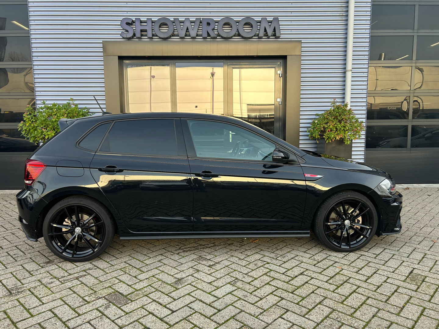 Volkswagen Polo 2.0 TSI GTI|18INCH|Virt Cockpit|DSG|ACC|Stoelverwarming|Apple carplay