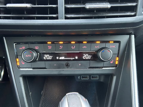 Volkswagen Polo 2.0 TSI GTI|18INCH|Virt Cockpit|DSG|ACC|Stoelverwarming|Apple carplay