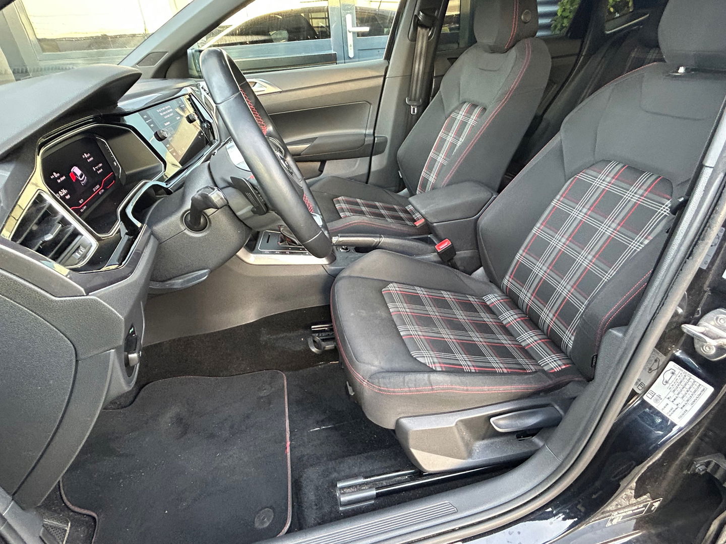 Volkswagen Polo 2.0 TSI GTI|18INCH|Virt Cockpit|DSG|ACC|Stoelverwarming|Apple carplay