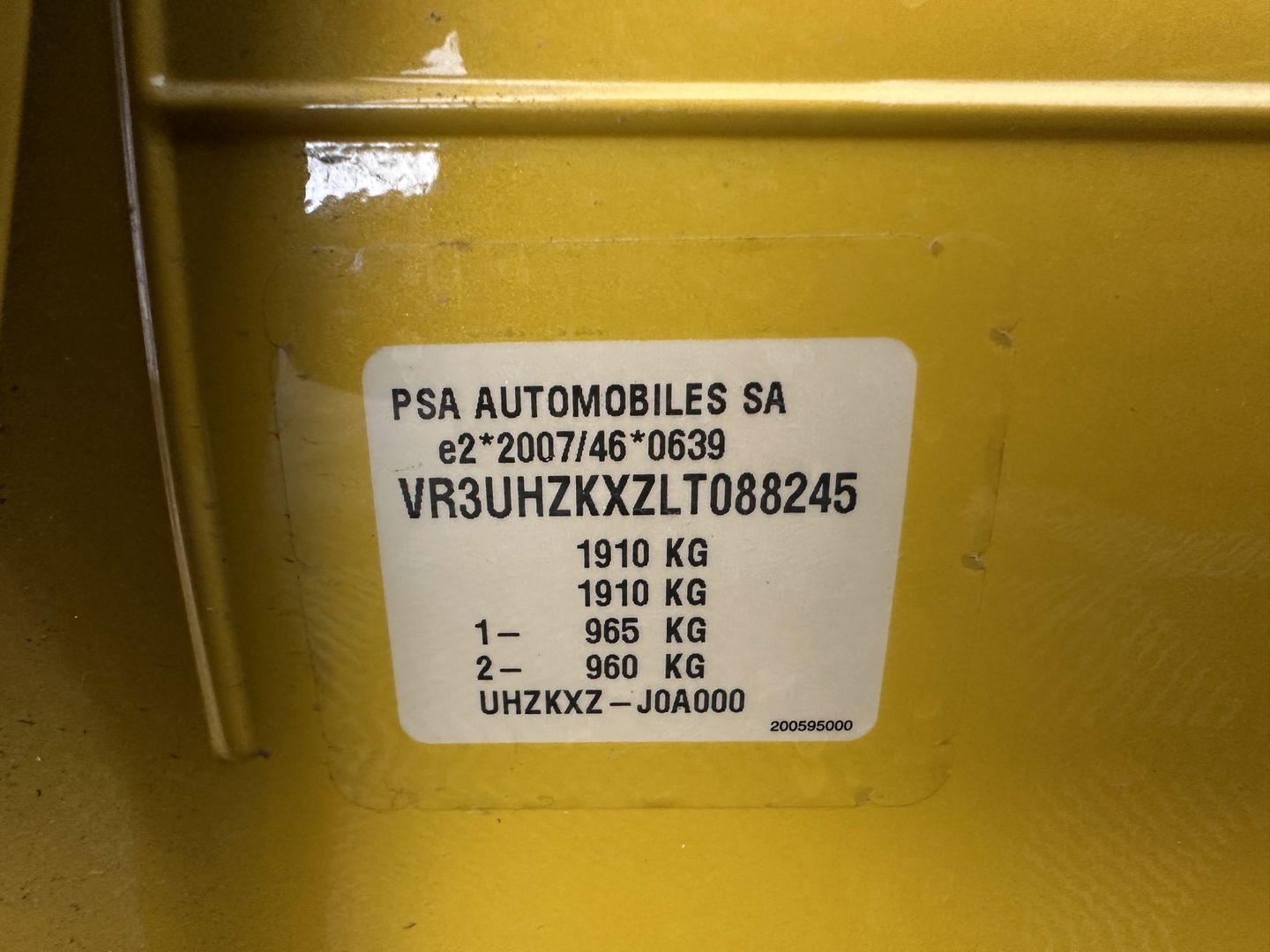 Peugeot e-208 EV GT 350 50 kWh [ 3-Fase ] {SOH-100%} (INCL-BTW) *PANO | FULL-LED | DIGI-COCKPIT | BLINDSPOT | CAMERA | LEATHER-ALCANTARA | AMBIENT-LIGHT | NAVI-FULLMAP | LANE-ASSIST | KEYLESS | DAB | CCS-FASTLOADER | HEATED-SPORTSEATS | 17"ALU*