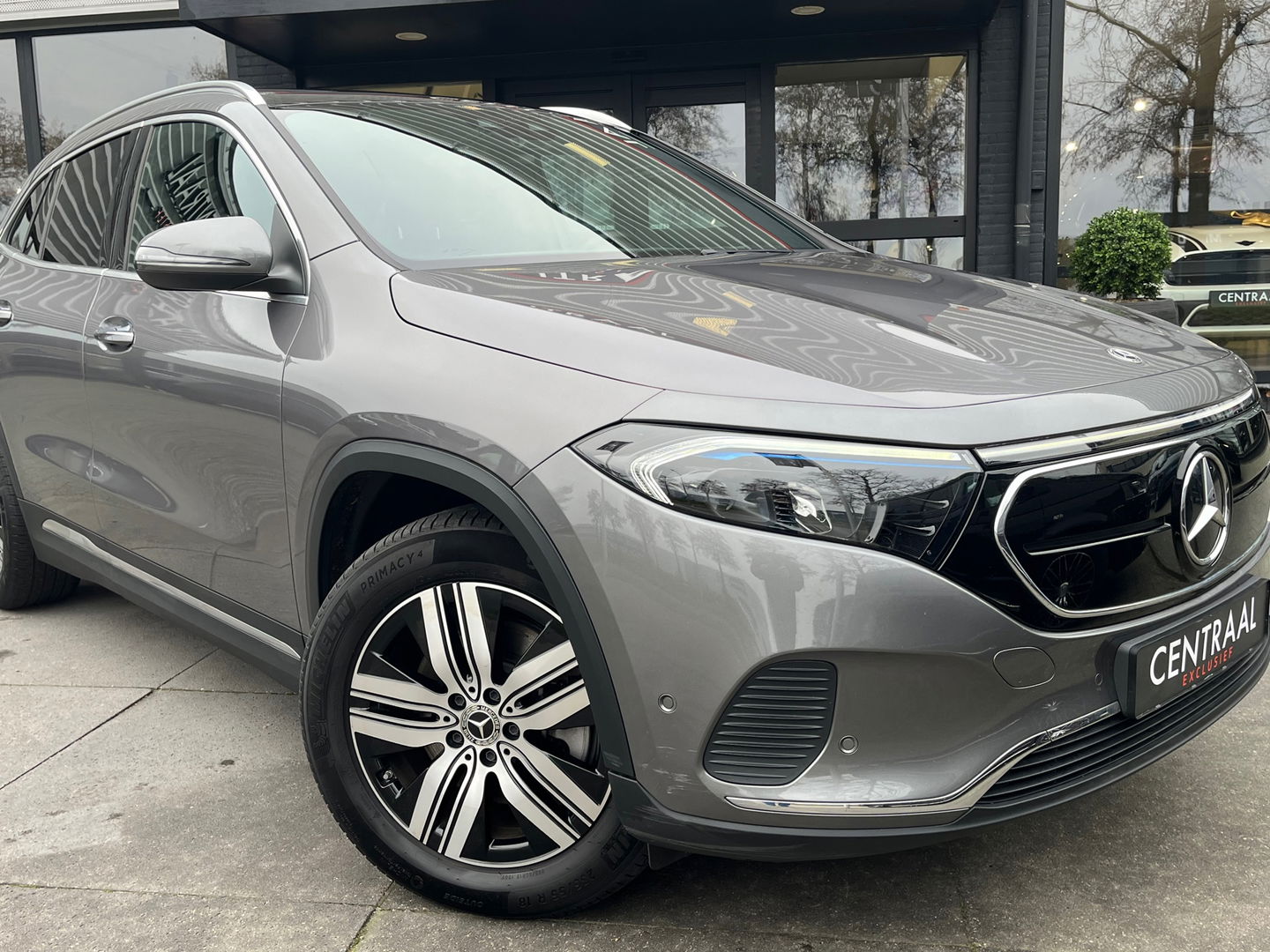 Mercedes-Benz EQA 250 Luxury Line 67 kWh|Pano|BTW|Camera|Keyless|Ambient Light|Stoelverwarming|NL-Auto|190PK