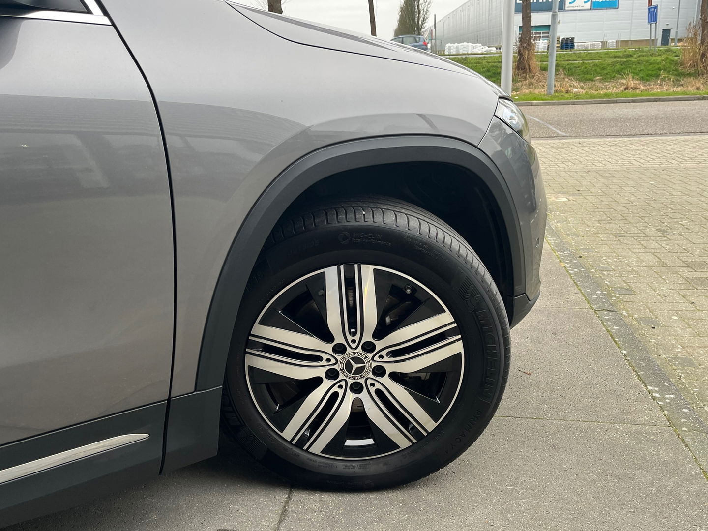 Mercedes-Benz EQA 250 Luxury Line 67 kWh|Pano|BTW|Camera|Keyless|Ambient Light|Stoelverwarming|NL-Auto|190PK