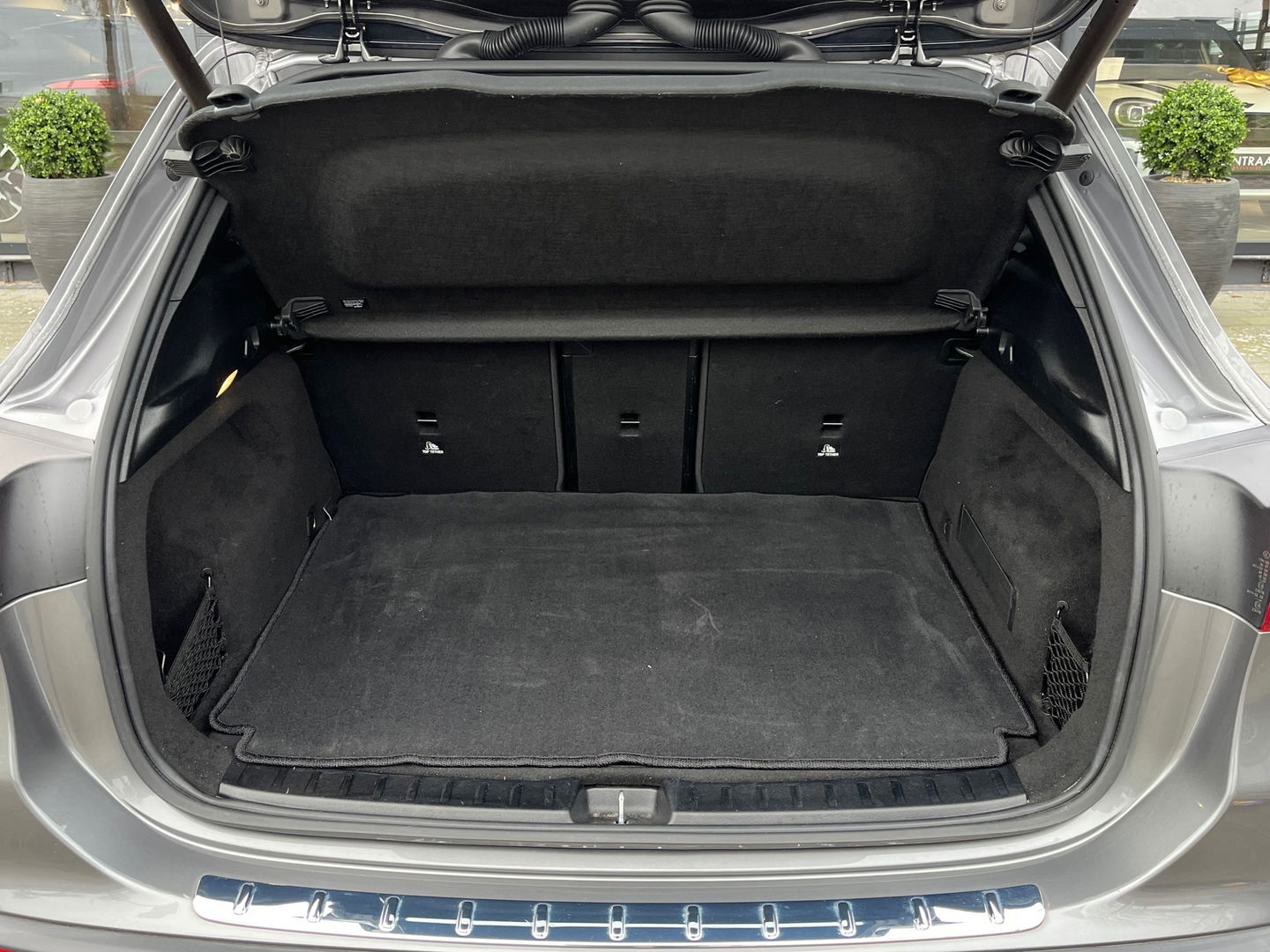 Mercedes-Benz EQA 250 Luxury Line 67 kWh|Pano|BTW|Camera|Keyless|Ambient Light|Stoelverwarming|NL-Auto|190PK