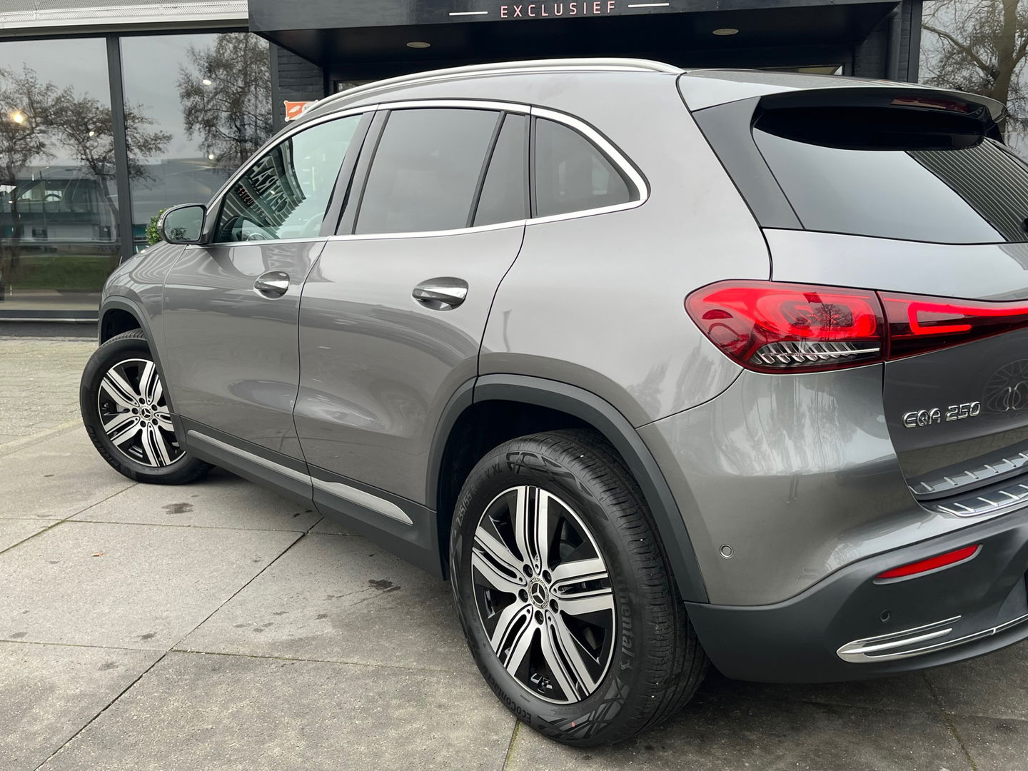 Mercedes-Benz EQA 250 Luxury Line 67 kWh|Pano|BTW|Camera|Keyless|Ambient Light|Stoelverwarming|NL-Auto|190PK