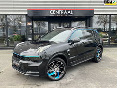 Lynk & Co 01 1.5|Zwarte Hemel|Pano|BTW|Infinity|Memory|360Camera|ACC|Keyless|Carplay|Stoelverwarming|Facelift|NL-Auto