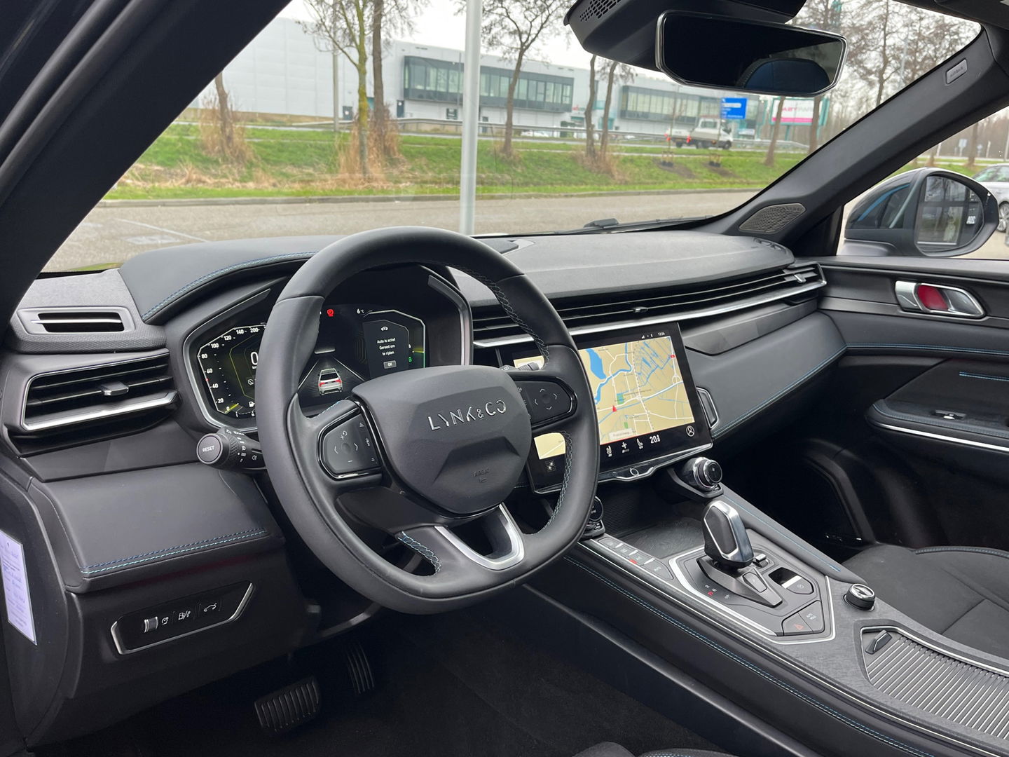 Lynk & Co 01 1.5|Zwarte Hemel|Pano|BTW|Infinity|Memory|360Camera|ACC|Keyless|Carplay|Stoelverwarming|Facelift|NL-Auto