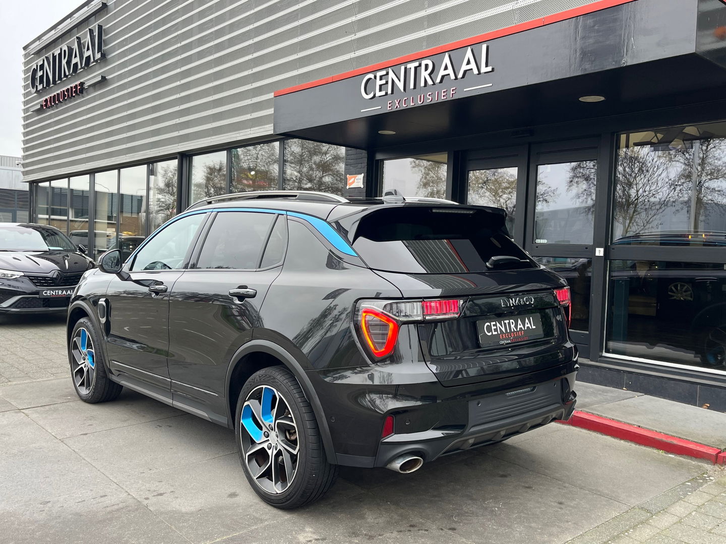 Lynk & Co 01 1.5|Zwarte Hemel|Pano|BTW|Infinity|Memory|360Camera|ACC|Keyless|Carplay|Stoelverwarming|Facelift|NL-Auto