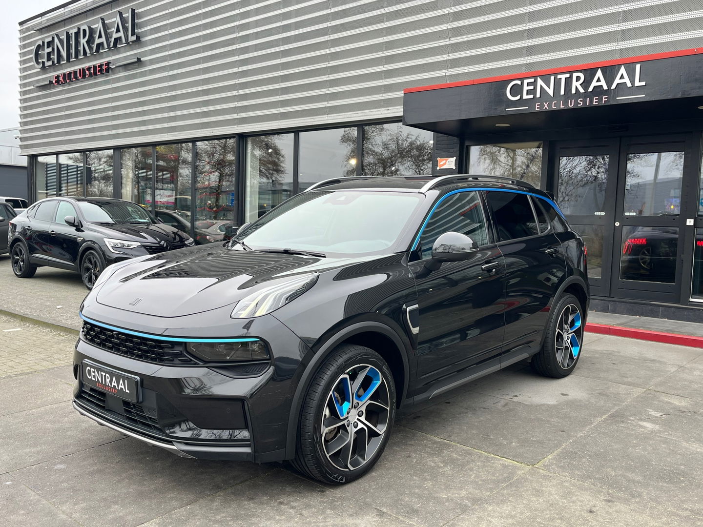 Lynk & Co 01 1.5|Zwarte Hemel|Pano|BTW|Infinity|Memory|360Camera|ACC|Keyless|Carplay|Stoelverwarming|Facelift|NL-Auto