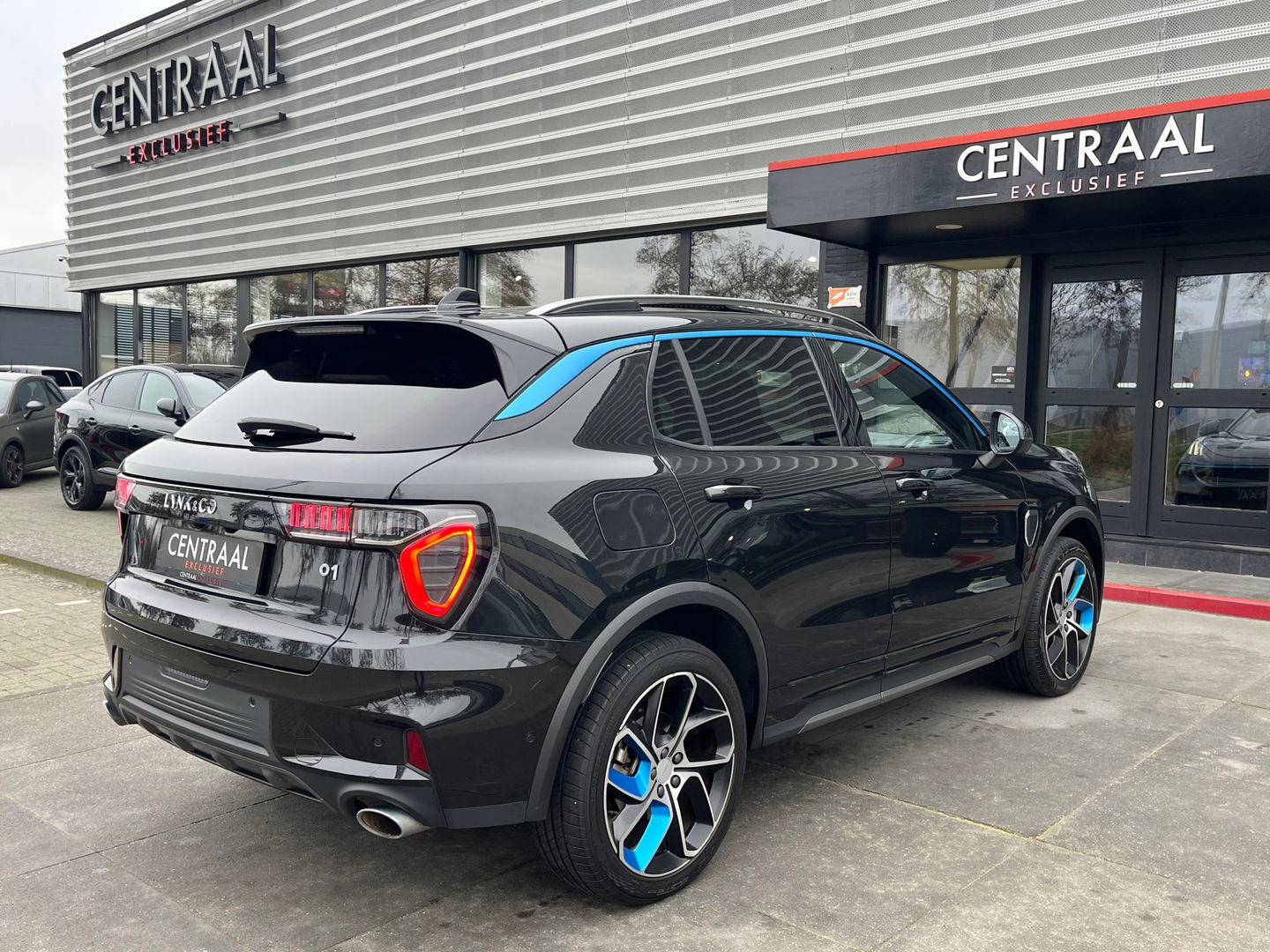 Lynk & Co 01 1.5|Zwarte Hemel|Pano|BTW|Infinity|Memory|360Camera|ACC|Keyless|Carplay|Stoelverwarming|Facelift|NL-Auto