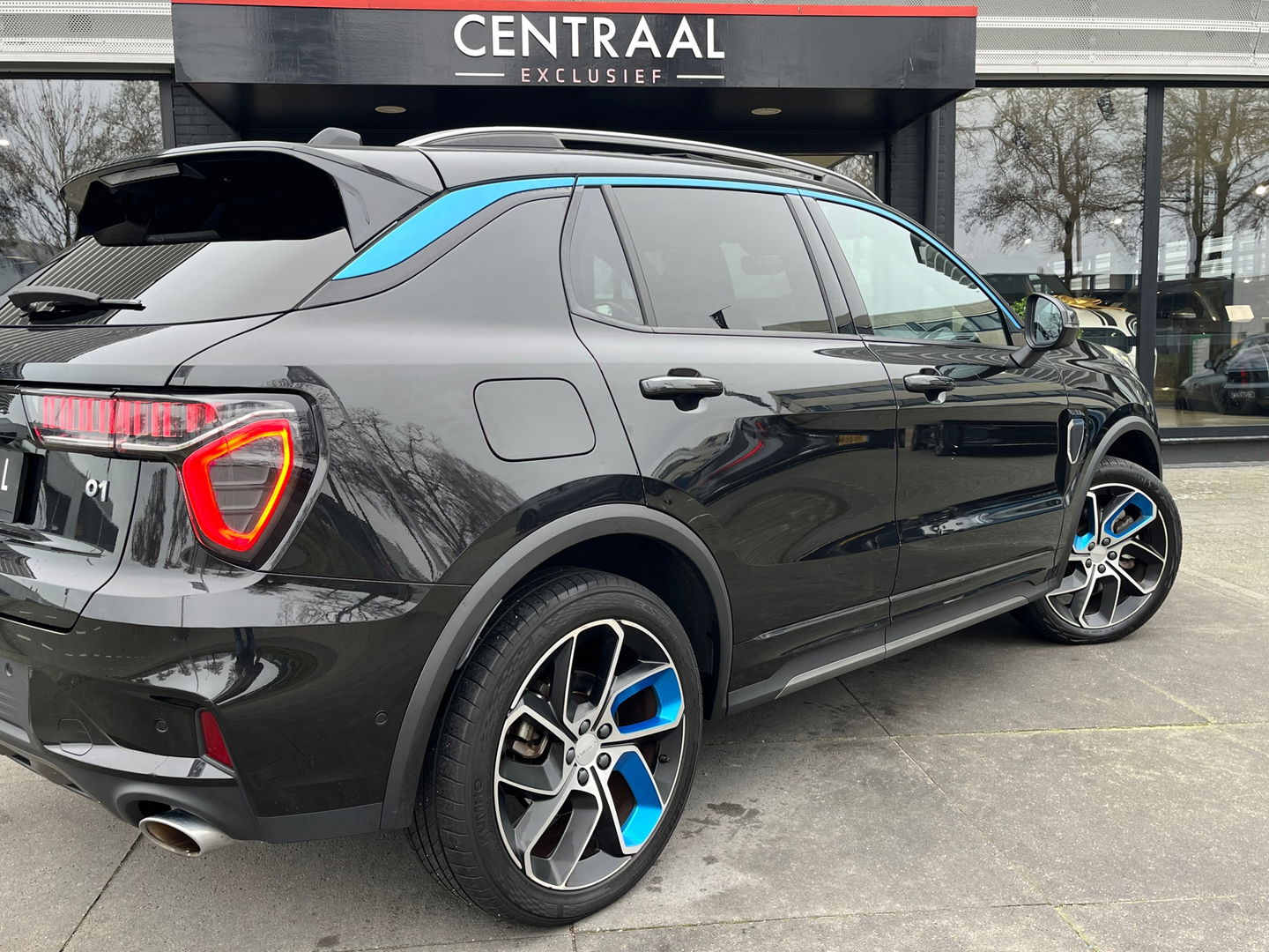 Lynk & Co 01 1.5|Zwarte Hemel|Pano|BTW|Infinity|Memory|360Camera|ACC|Keyless|Carplay|Stoelverwarming|Facelift|NL-Auto