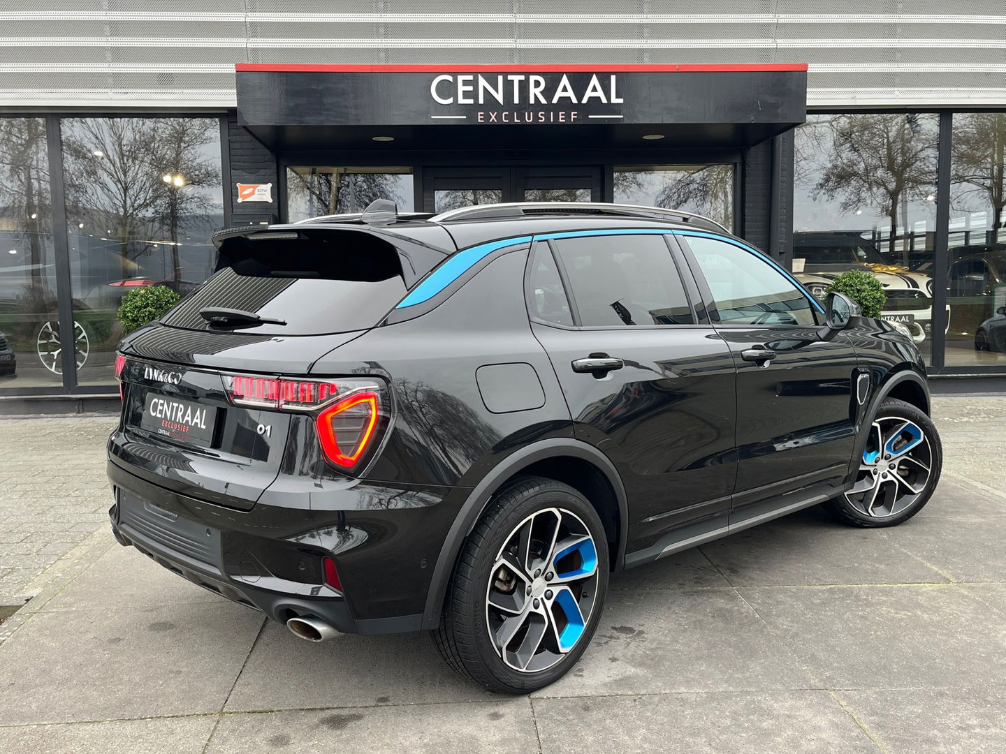 Lynk & Co 01 1.5|Zwarte Hemel|Pano|BTW|Infinity|Memory|360Camera|ACC|Keyless|Carplay|Stoelverwarming|Facelift|NL-Auto