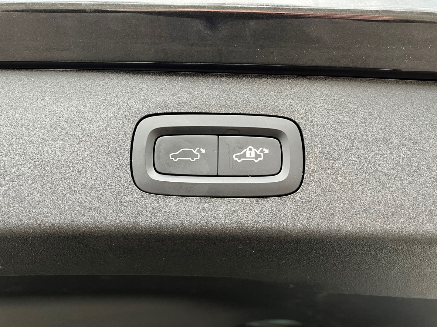 Lynk & Co 01 1.5|Zwarte Hemel|Pano|BTW|Infinity|Memory|360Camera|ACC|Keyless|Carplay|Stoelverwarming|Facelift|NL-Auto