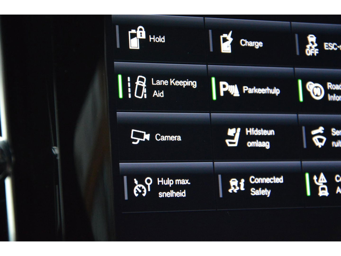 Volvo XC40 T4 Recharge R-Design | Trekhaak 1800KG | Stoel + Stuur Verwarmd | Harman/Kardon | Camera |