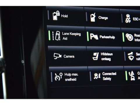 Volvo XC40 T4 Recharge R-Design | Trekhaak 1800KG | Stoel + Stuur Verwarmd | Harman/Kardon | Camera |