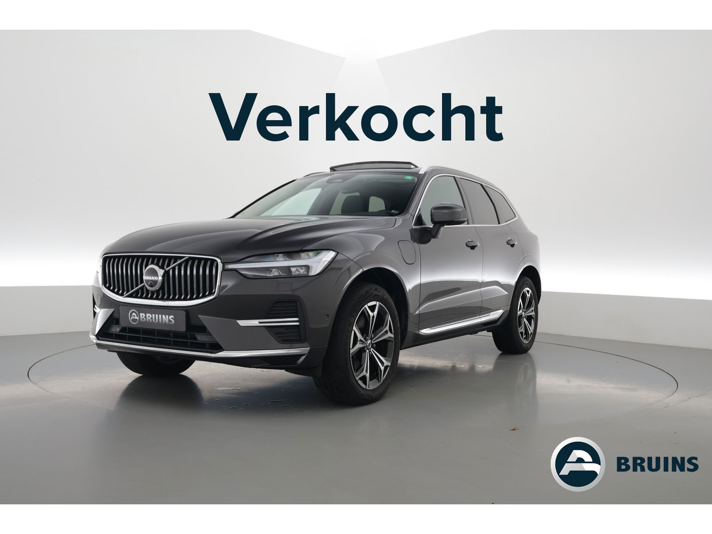Volvo XC60 2.0 T6 Plug-in hybrid AWD Plus Bright | Long Range |Leer | Pano-dak | 360 camera | Trekhaak elek. | Stoel +  stuurverw. |