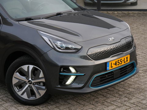 Kia e-Niro 64kWh/ 3-FASE/ SOH 100%/ DYNAMICPLUSLINE/ SCHUIFDAK