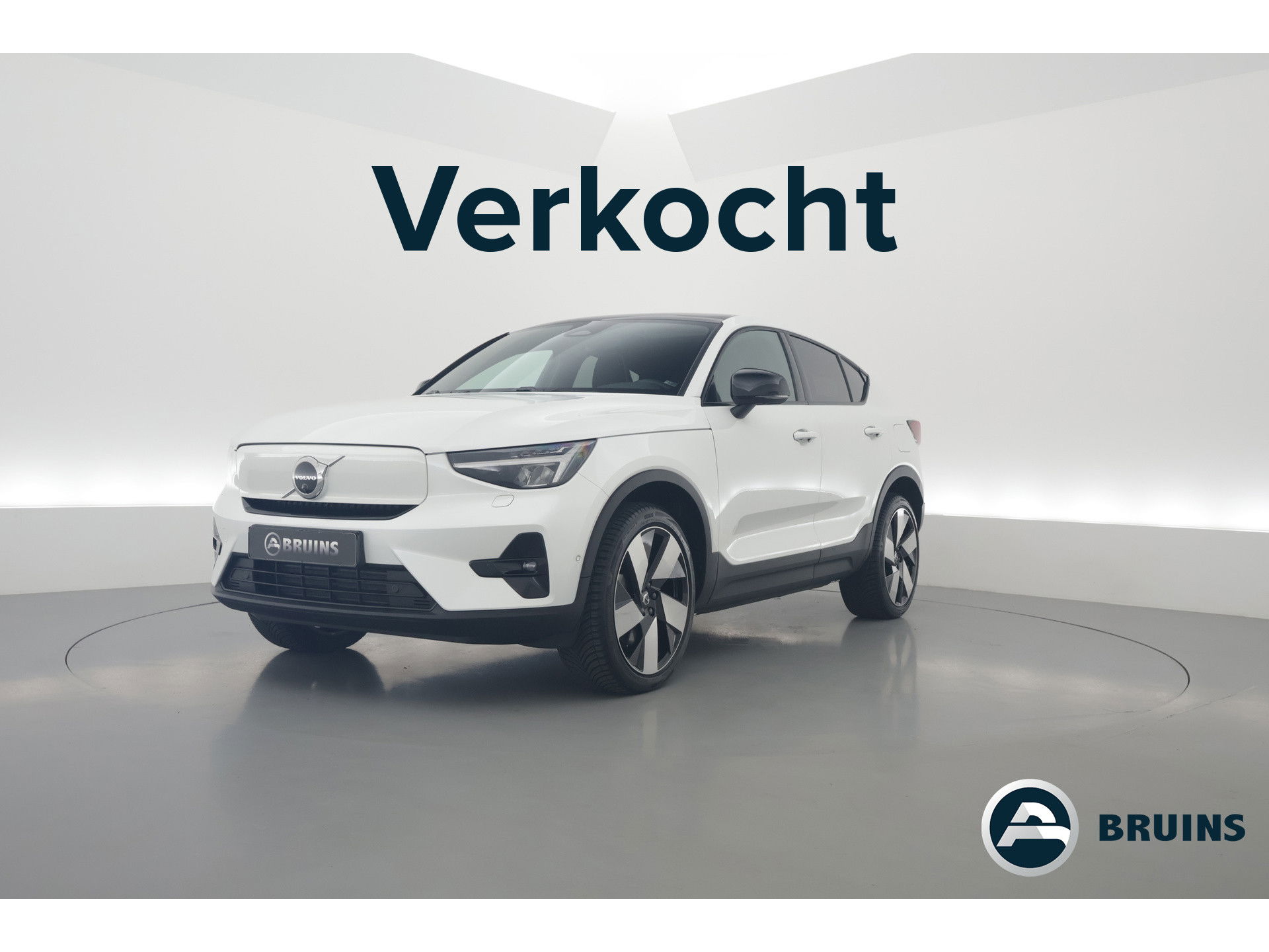 Volvo C40 Recharge Twin Ultimate 78 kWh |408 PK | Pano | 360 camera | H&K Audio | Elek. stoelen | Warmtepomp