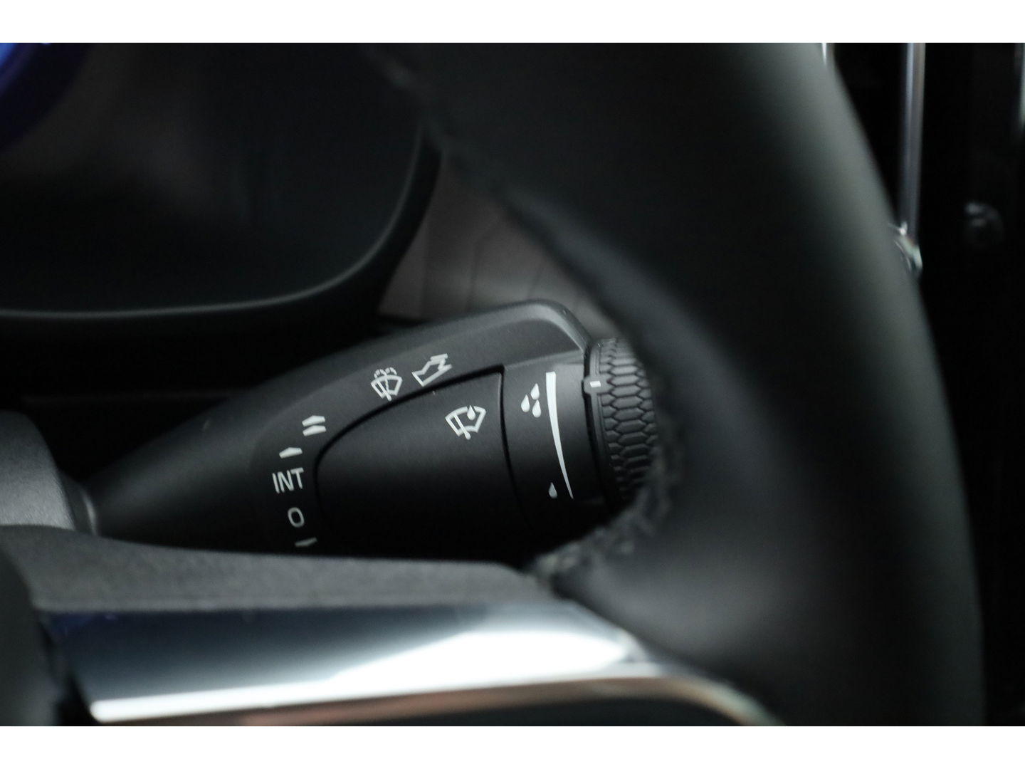 Volvo C40 Recharge Twin Ultimate 78 kWh |408 PK | Pano | 360 camera | H&K Audio | Elek. stoelen | Warmtepomp