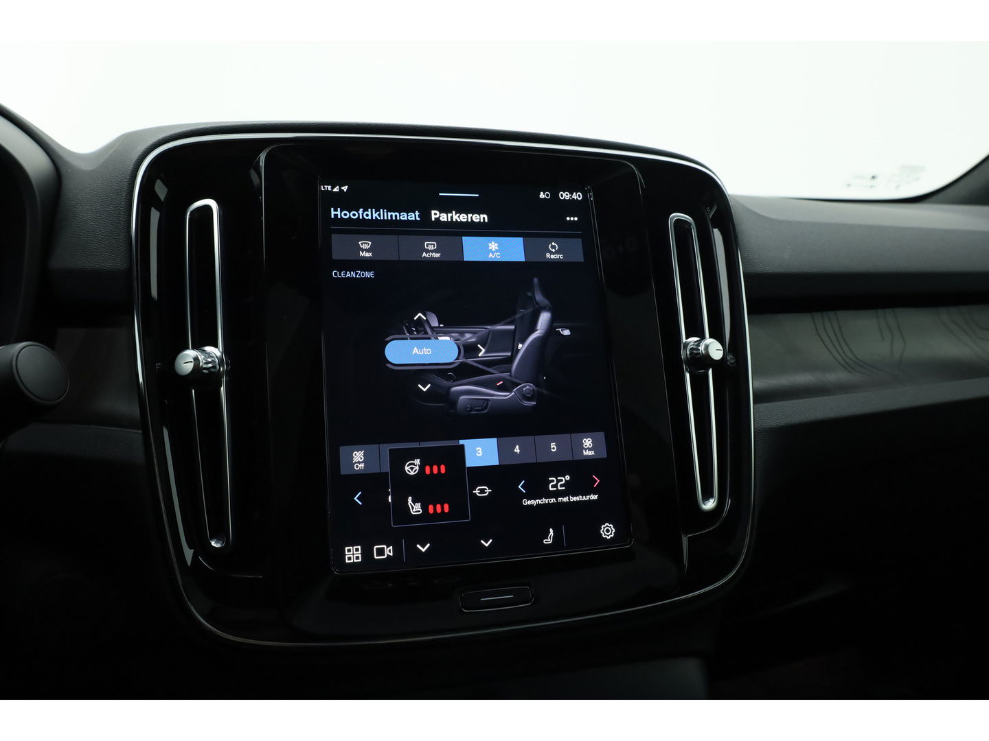 Volvo C40 Recharge Twin Ultimate 78 kWh |408 PK | Pano | 360 camera | H&K Audio | Elek. stoelen | Warmtepomp