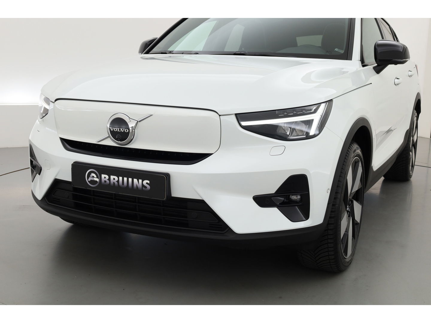 Volvo C40 Recharge Twin Ultimate 78 kWh |408 PK | Pano | 360 camera | H&K Audio | Elek. stoelen | Warmtepomp