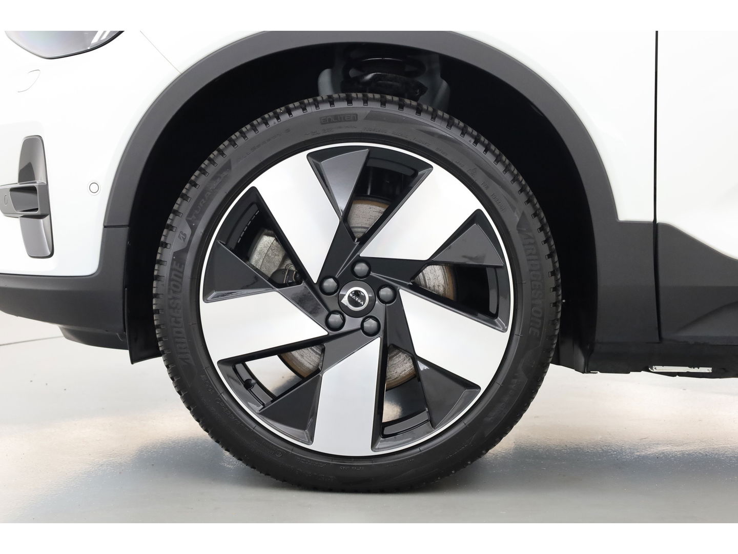 Volvo C40 Recharge Twin Ultimate 78 kWh |408 PK | Pano | 360 camera | H&K Audio | Elek. stoelen | Warmtepomp