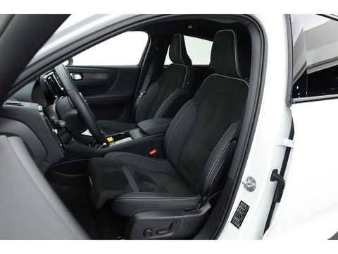 Volvo C40 Recharge Twin Ultimate 78 kWh |408 PK | Pano | 360 camera | H&K Audio | Elek. stoelen | Warmtepomp