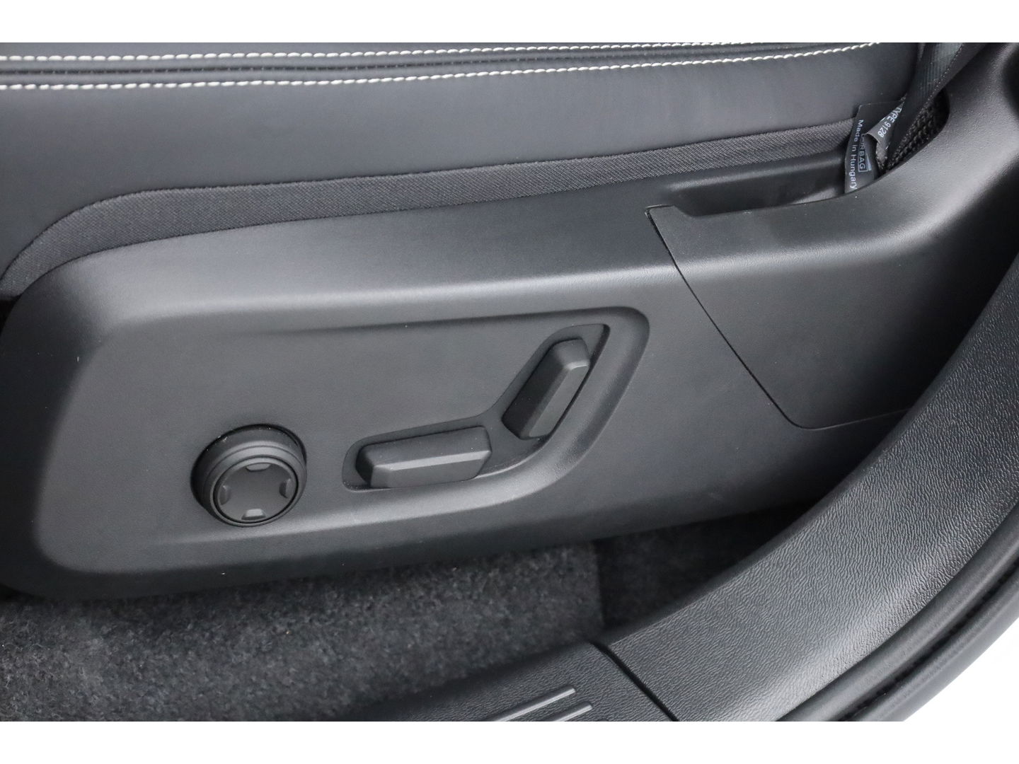 Volvo C40 Recharge Twin Ultimate 78 kWh |408 PK | Pano | 360 camera | H&K Audio | Elek. stoelen | Warmtepomp