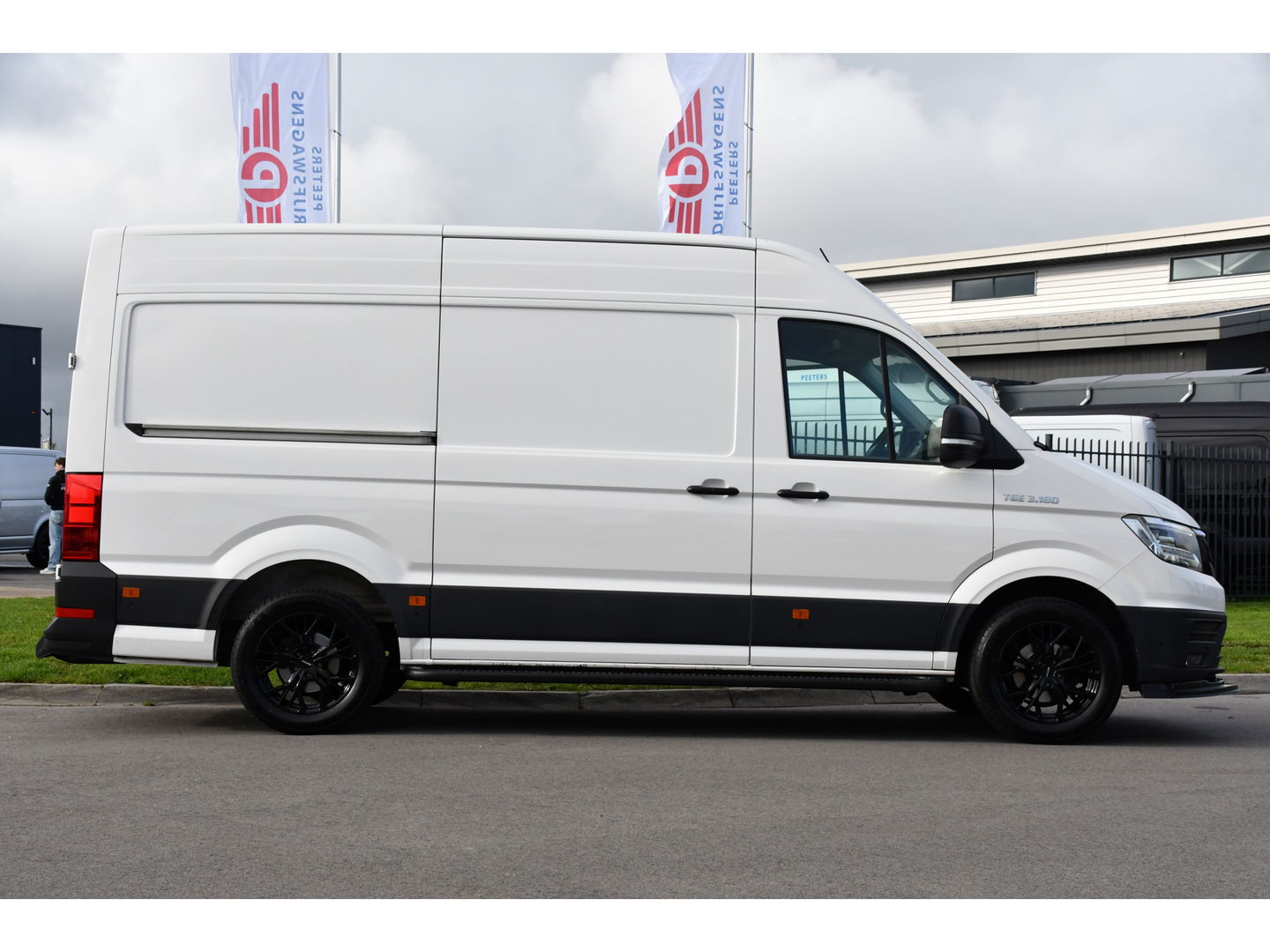 MAN TGE 35 2.0 L3H3 PB Edition Full Options! Adaptieve Cruise, LED, Carplay, 177pk, Automaat, Multimedia, Stoelverwarming, Uniek!